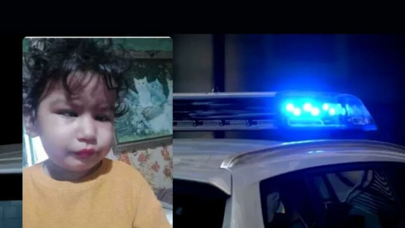 Raisa a dispărut fără urmă din fața locuinței sale. Copila de doi ani este căutată cu drone și elicoptere SMURD