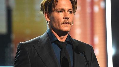 S-a aflat! JOHNNY DEPP e aproape ruinat financiar. După ce a cheltuit mai bine de 75 de milioane de dolari, divorţul de AMBER HEARD i-a dat lovitura de graţie