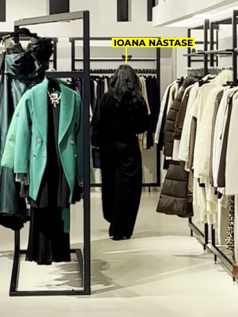 Ioana Năstase a rămas singură