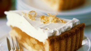 Rețetă de tort cu mere. Cel mai bun desert de Paște pe care îl faci rapid și ușor