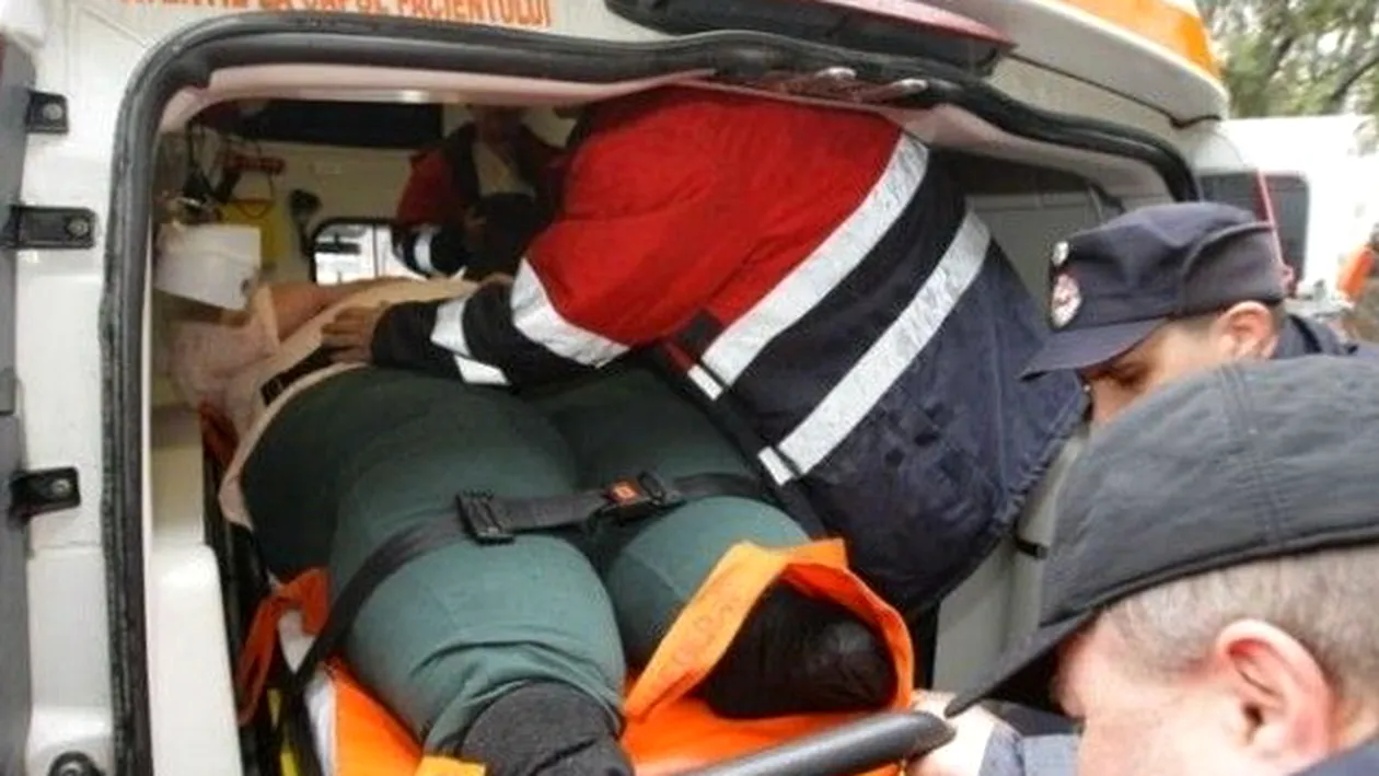Un barbat de 300 de kg din Buzau a murit in drum spre spital! Avea 41 de ani si suferea de probleme cardiace!
