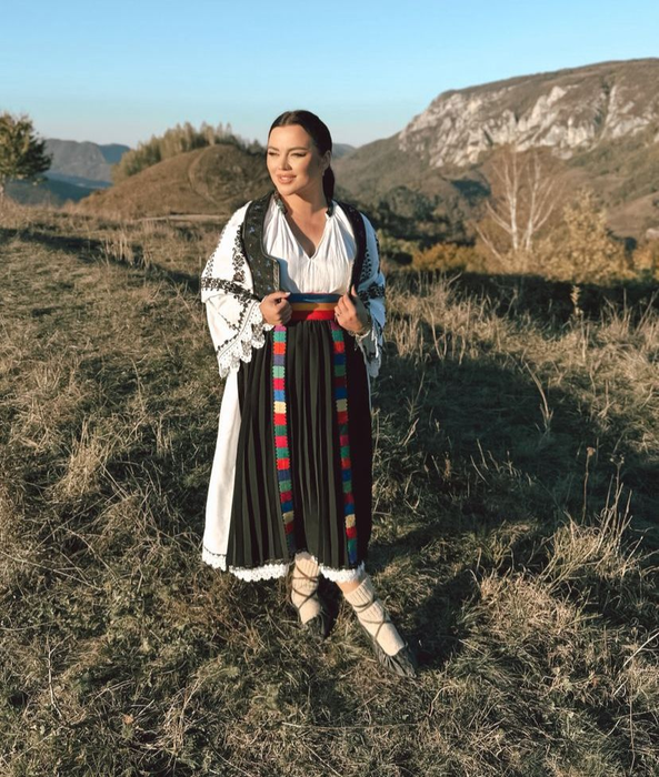 Carmen de la Sălciua, . (sursă - instagram.com)