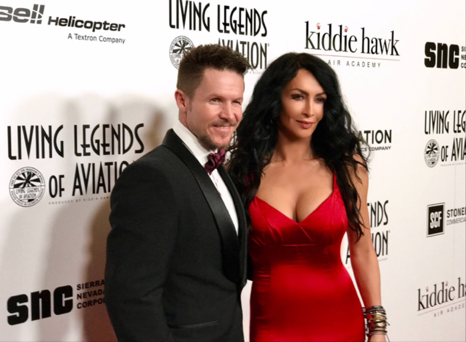 FELIX BAUMGARTNER, alături de o româncă! Nu este MIHAELA RĂDULESCU:,,Perfecţiunea…‘’