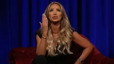 Bianca Drăguşanu cu ochii în lacrimi la TV. Ce a povestit blondina despre copilăria sa