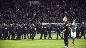 Incidente grave în derby-ul Saint-Etienne - Lyon! Rezultatele etapei şi clasamentul în Ligue 1!