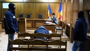 O fetiță de 11 ani din Iași, agresată de un tânăr de 19 ani!