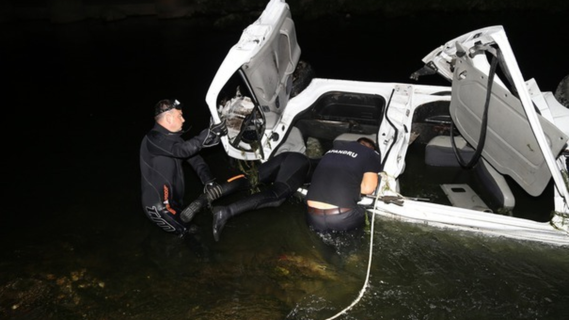 Accident cumplit la intrarea în BUCUREŞTI! Trei persoane, printre care o fetiţă de opt ani, au murit!