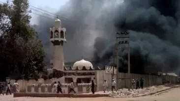 Atentat sinucigaş la o moschee! 11 oameni au fost omorâţi în timp ce se rugau! 