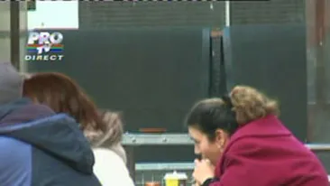 Desi a slabit 100 de kilograme si mai trebuie sa dea jos, Ioana Tufar a mintit ca tine dieta! Vezi cum se infrupta din cartofi prajiti si saorma!