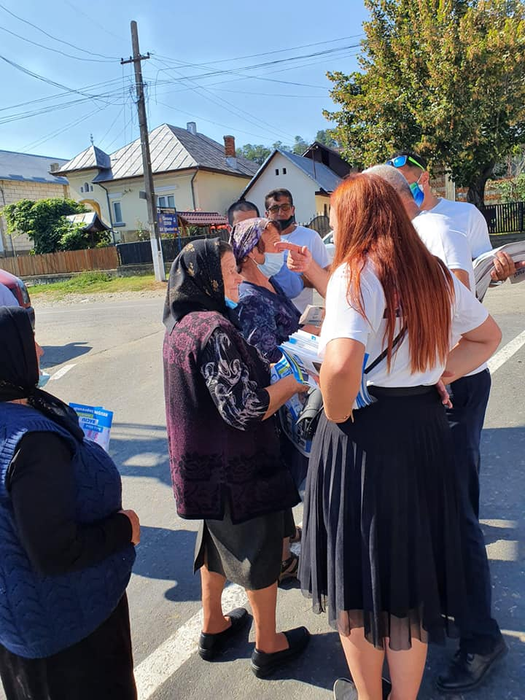 Anca-Alina Baciu, cea mai tânără primăriță din România. Frumoasa roșcată a câștigat alegerile într-o comună din Argeș în locul tatălui ei, Virgil Baciu