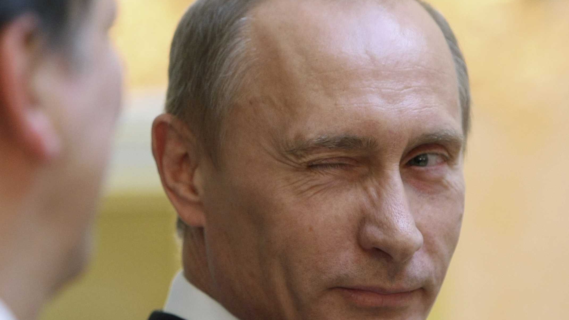 VLADIMIR PUTIN a semnat anexarea Crimeii la Rusia. Transnistria cere alipirea la Rusia