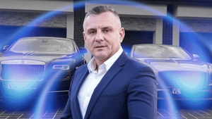 "Regele" super-mașinilor din România a încercat o combinație, dar i-a ieșit prost! Ferrari-ul SF90 Stradale, Rolls-Royce-ul Cullinan + un Lamborghini Revuelto l-au “înfundat”