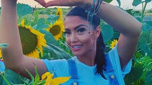 Cum a fost fotografiată Andreea Mantea pe o plajă pustie din Grecia. Vedeta Kanal D s-a dezbrăcat de secrete