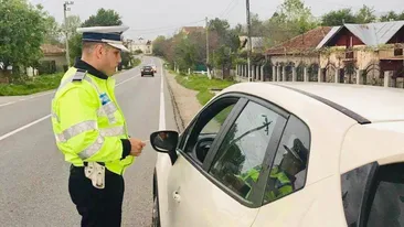 Dialog cutremurător între un polițist și un șofer care i-a atenționat prin flash-uri pe ceilalți participanți la trafic că urmează un radar: „Aveți copii?”