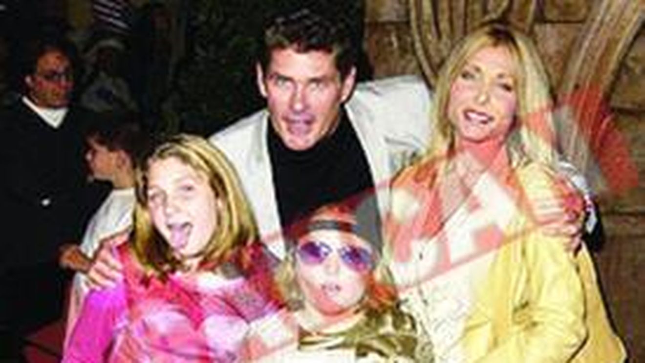 David Hasselhoff se giugiuleste prin taxiuri cu o romanca