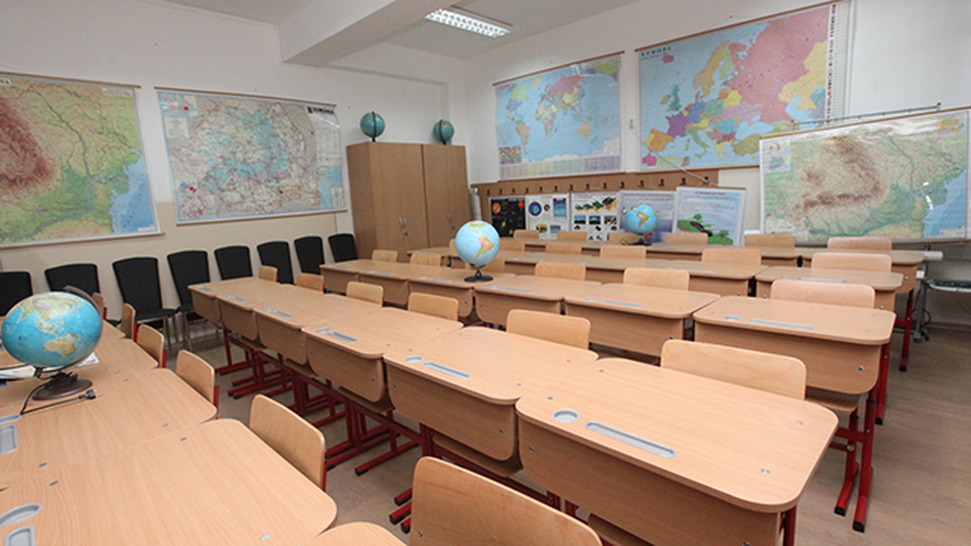 Veste importanta pentru elevi si parinti! 98 de scoli din Capitala au fost renovate si sunt pregatite pentru noul an scolar