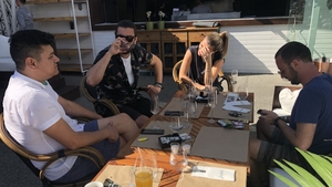 În sfârșit nu se mai ascund! Smiley și Gina Pistol s-au distrat împreună la mare