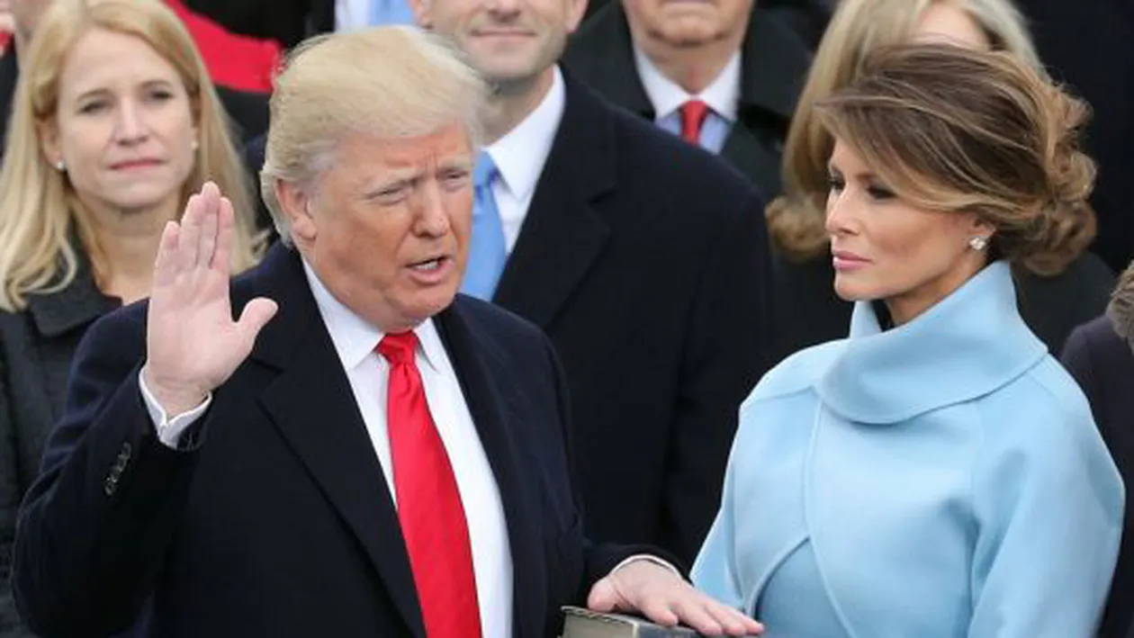 VIDEO! Gestul Melaniei Trump care face înconjurul internetului! Reacţia incredibilă pe care a avut-o atunci când Donald Trump a atins-o!