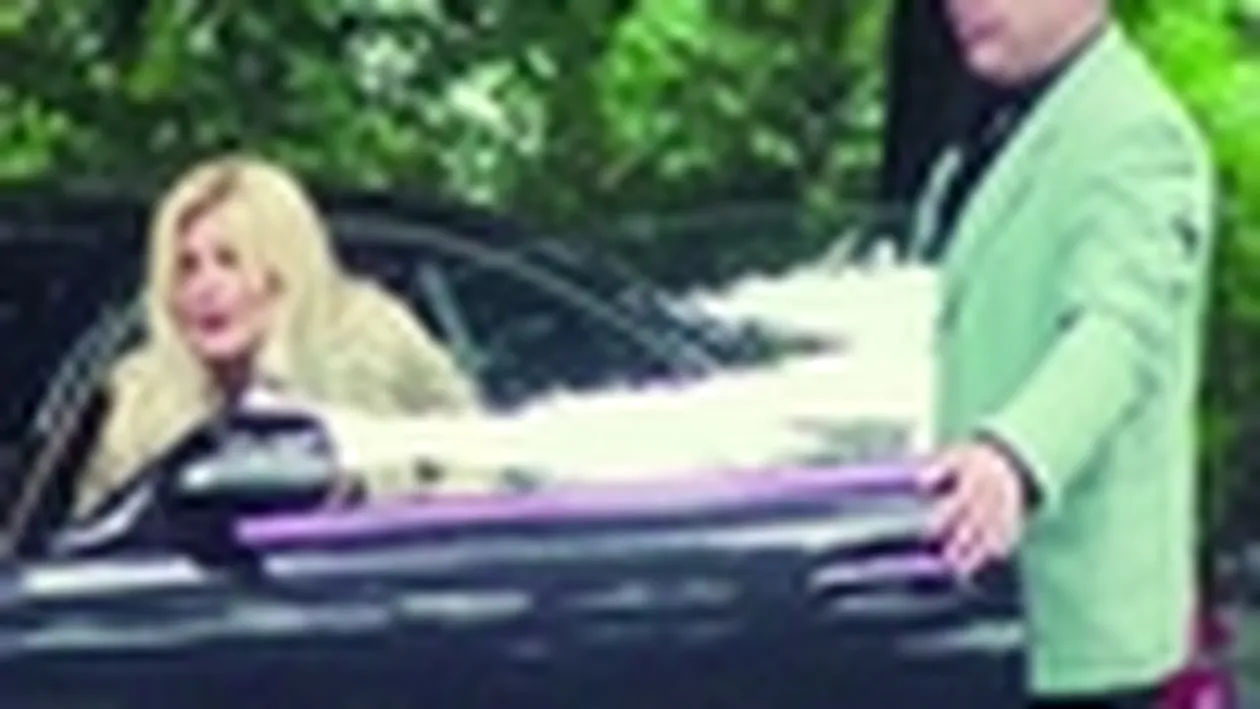 Familia Cocos, acuzata ca pune biruri pro-Basescu