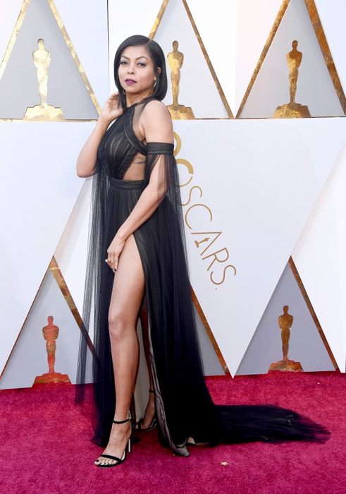 Premiile Oscar 2018. O actriţă a uimit purtând aceeaşi rochie ca la gala din 1962. Top 11 celebrități care au fost total neinspirate când și-au ales ținutele