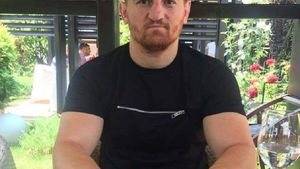 Cătălin Moroșanu a făcut marele anunț! Luptătorul își dorește să fie din nou tată. „Ne mai dorim un frățior sau o surioară pentru fata mea”