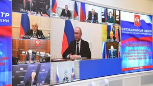 Imagini incredibile. Vladimir Putin s-a plictisit de coronavirus. Cea mai mare vulnerabilitate a liderului rus, descoperită de abia acum
