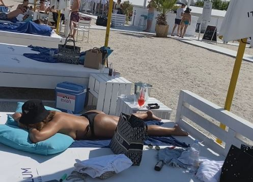 Andra Volos, o apariție răvășitoare pe plaja din Mamaia