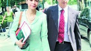 "Elena Udrea" a PSD-ului a scapat de asa-zisul divort