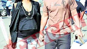 Cel mai sexy barbat din lume Are bodyguarzi surferi