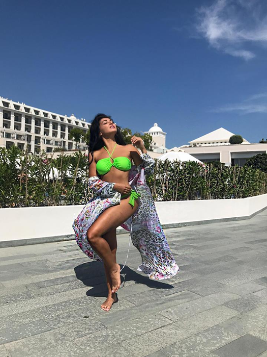 Elena Ionescu e plecată în vacanţă în Turcia