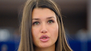 EBA a fost EXTERNATA! Traian Basescu si-a ridicat fiica de la spital. PRIMELE IMAGINI cu Elena in calitate de mama