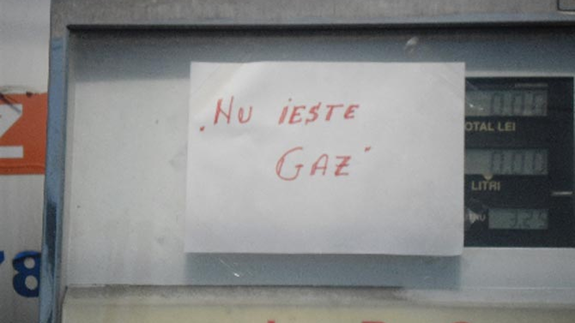 Gafa MONUMENTALA! Credeai ca doar elevii de la bac sunt experti la perle? Te-ai inselat! Nici cei in varsta nu au treaba cu gramatica limbii romane