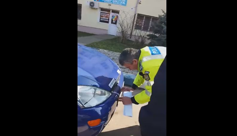 Aroganță maximă! Viorel Suveranul și-a făcut actele de identitate și numerele de la mașină singur. Cum au reacționat polițiștii după ce au văzut plăcuțele autoturismului