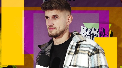 CANCAN.RO l-a prins în fapt alături de fiica Anamariei Prodan, iar mama lui Alex Delea a luat foc: ”Ce-ai făcut, mă?!” + Rolul lui Velea și copilăria cu Garcea