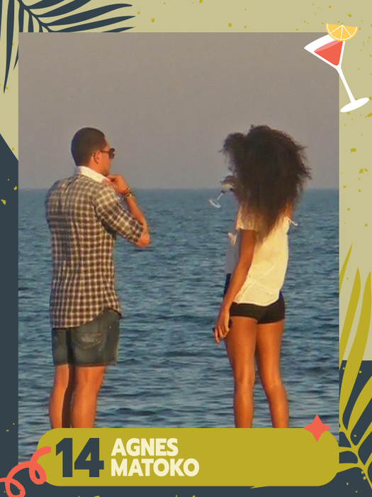 TOP 50 de vedete care ridică paharul în cinstea voastră, în costume de baie! Anna Lesko, Gina Pistol, Delia, Daniela Crudu… Cu cine ciocniți?