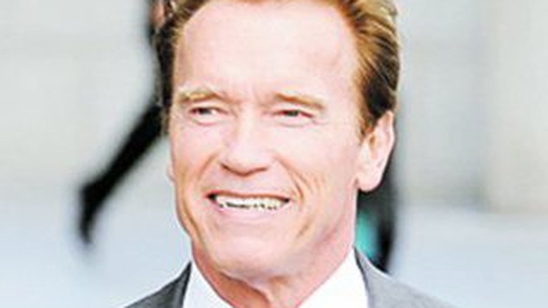 Arnold Schwarzenegger s-a apucat de dresat cai