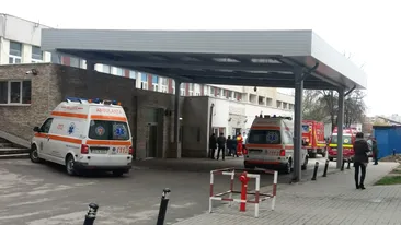 Situație-limită într-un spital din Craiova! Medicii mai operează doar urgențele, iar instalația de oxigen nu mai face față. FOTO