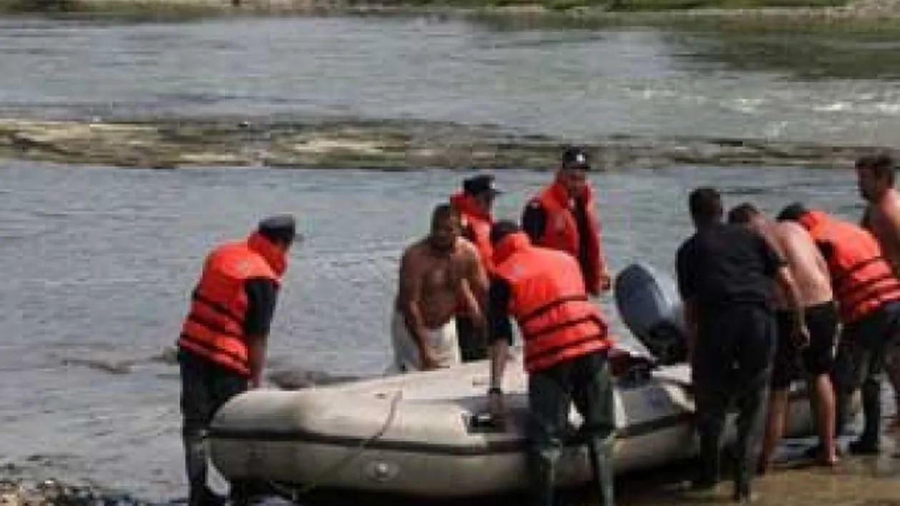 Descoperire halucinanta in Arges! Cadavrul decapitat al unei femei a fost gasit plutind pe rau!