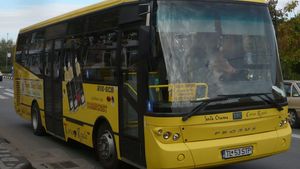 Cum se protejează un șofer de autobuz de coronavirus, într-o oraș fără niciun caz.  FOTO