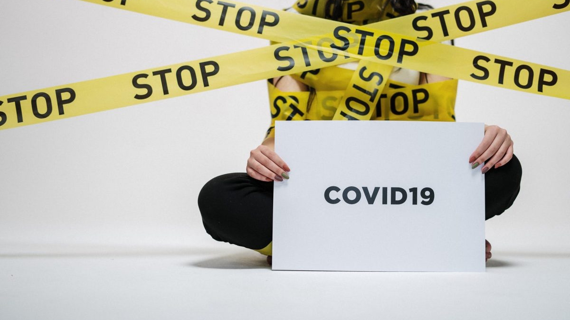 Previziuni sumbre pentru România! Medic grec: „La 18.000 de cazuri, nu știu cum de țara nu este în lockdown general”