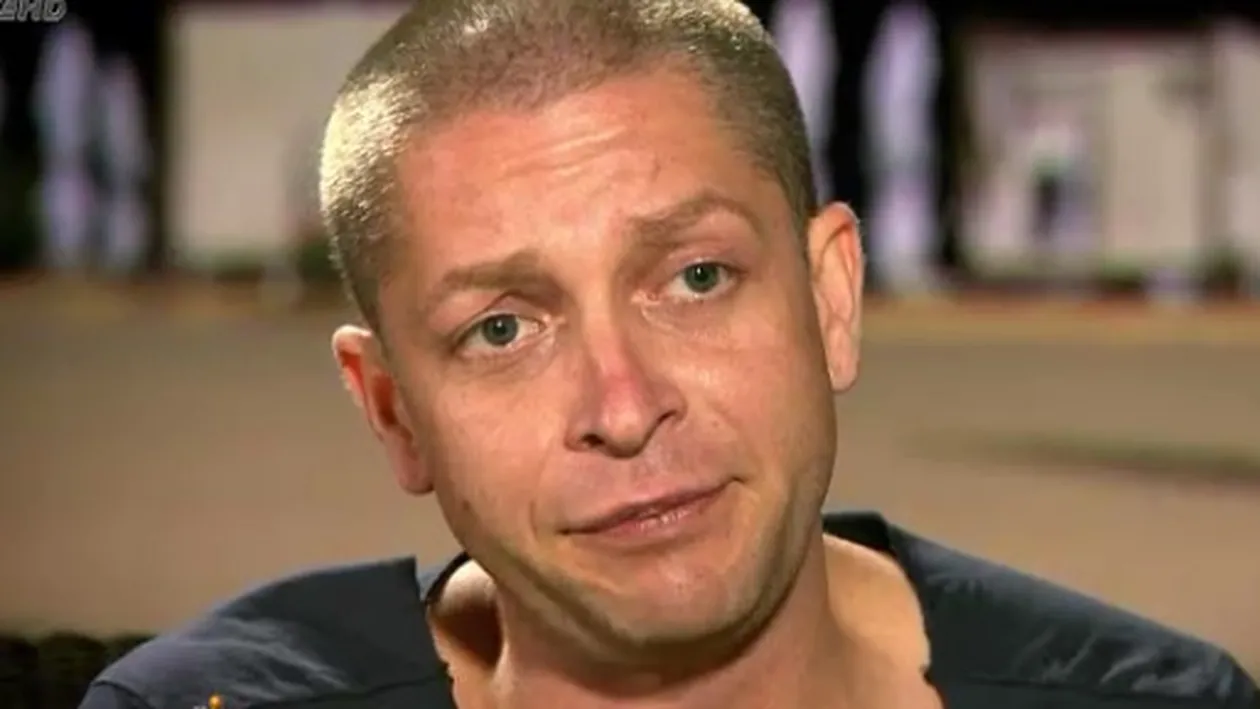 Răzbunarea lui Nea Mărin! Fost concurent de la Dansez, legat de un stâlp si stins cu extinctorul la Serviti, va rog