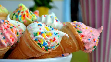 Incredibil! Ce se întâmplă în corpul tău atunci când mănânci îngheţată