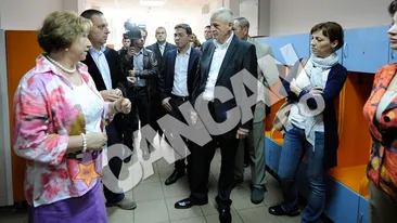 Primarul general Sorin Oprescu a vizitat doua scoli reabilitate. Este o mare mandrie ca am putut sa aducem la conditii civilizate invatamantul in scoli