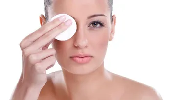 TRUCUL pe care sigur nu-l stiai! Cum sa-ti cureti fata corect si rapid!