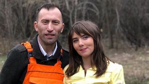 Viorel vrea s-o detroneze pe Vulpiță de pe YouTube. Bărbatul pregătește un mega hit cu Șușanu