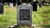 Înmormântare cu ajutorul codului QR. Procesele funerare intră în era tehnologiei