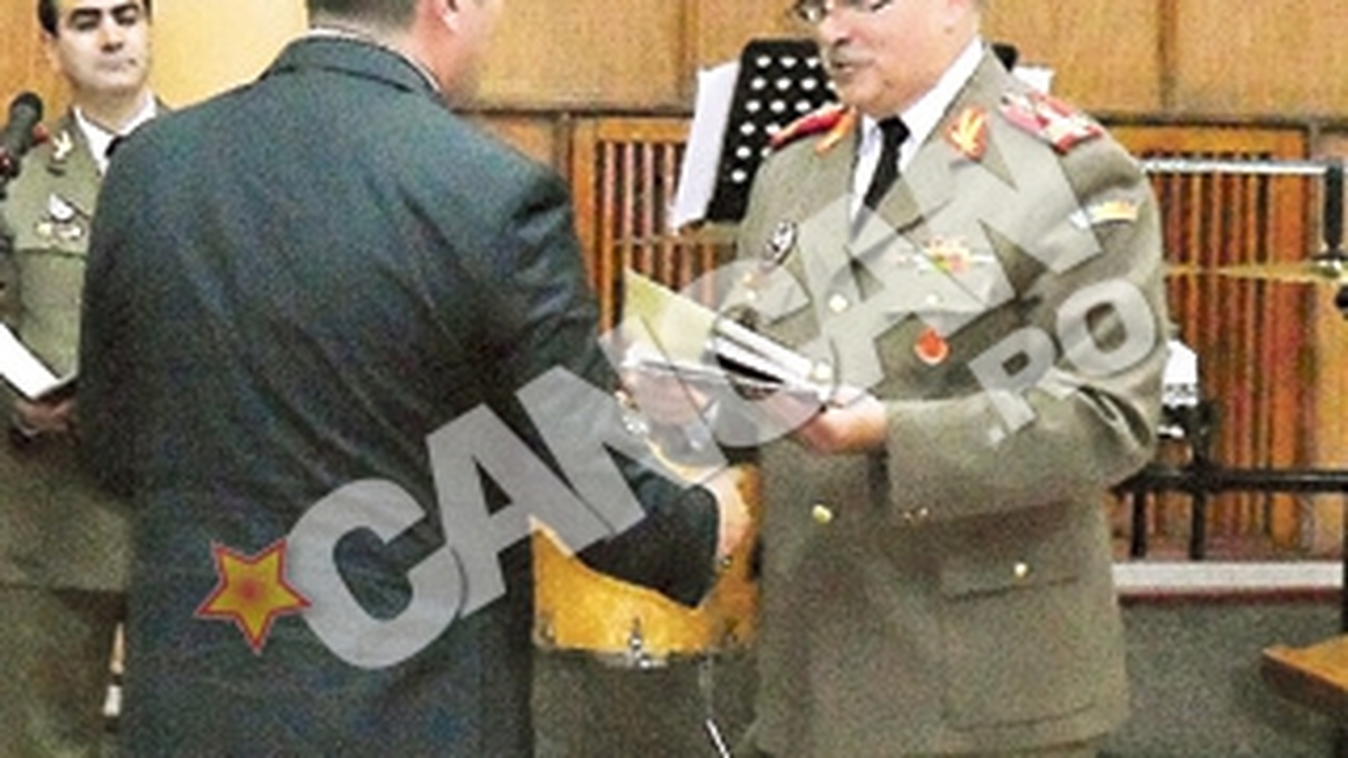 Diploma de Excelenta pentru presedintele Fundatiei "Din suflet, pentru suflet"! Stefan Florescu, sustinatorul muzicii militare