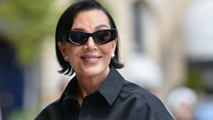 Suma URIAȘĂ plătită de Kris Jenner pentru a arăta cu 20 de ani mai tânără. Transformare uluitoare la 69 de ani!
