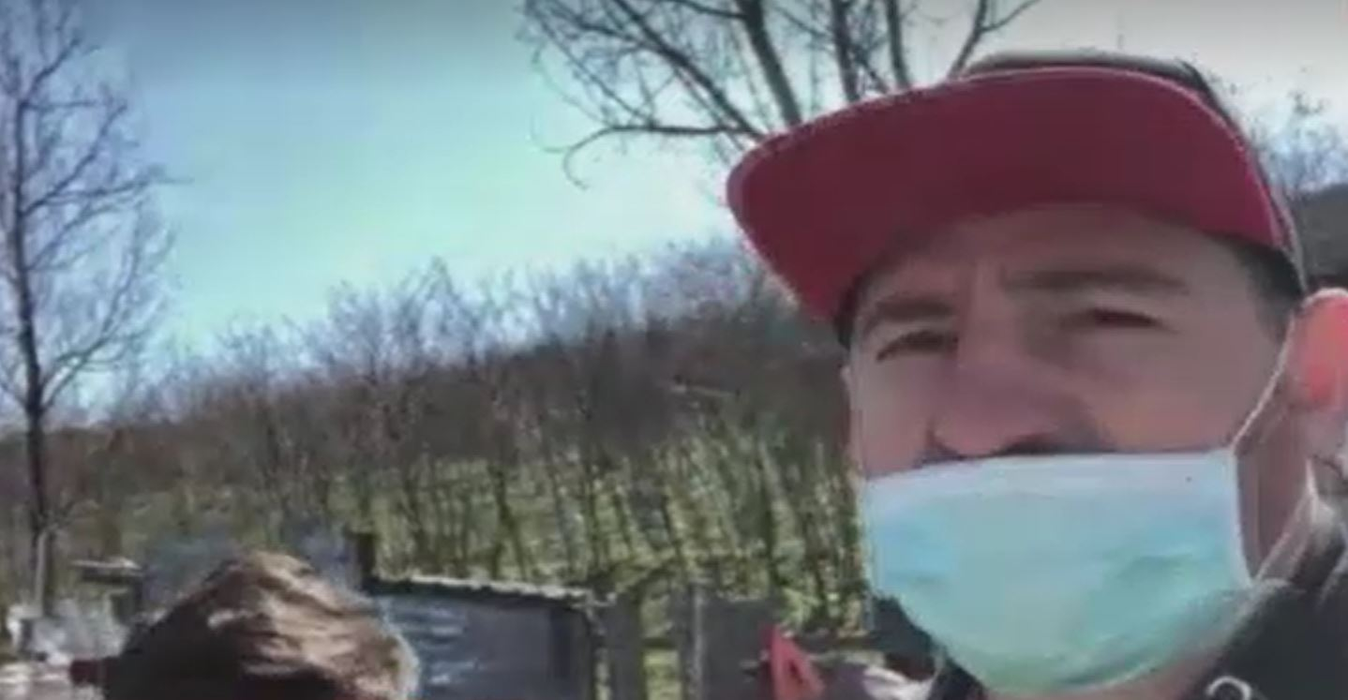 Primele imagini cu soția și copiii lui Sergiu Ciobotariu, tăticul călăreț care a dat o lecție de viață în vreme de pandemie! Cătălin Moroșanu le schimbă total viața
