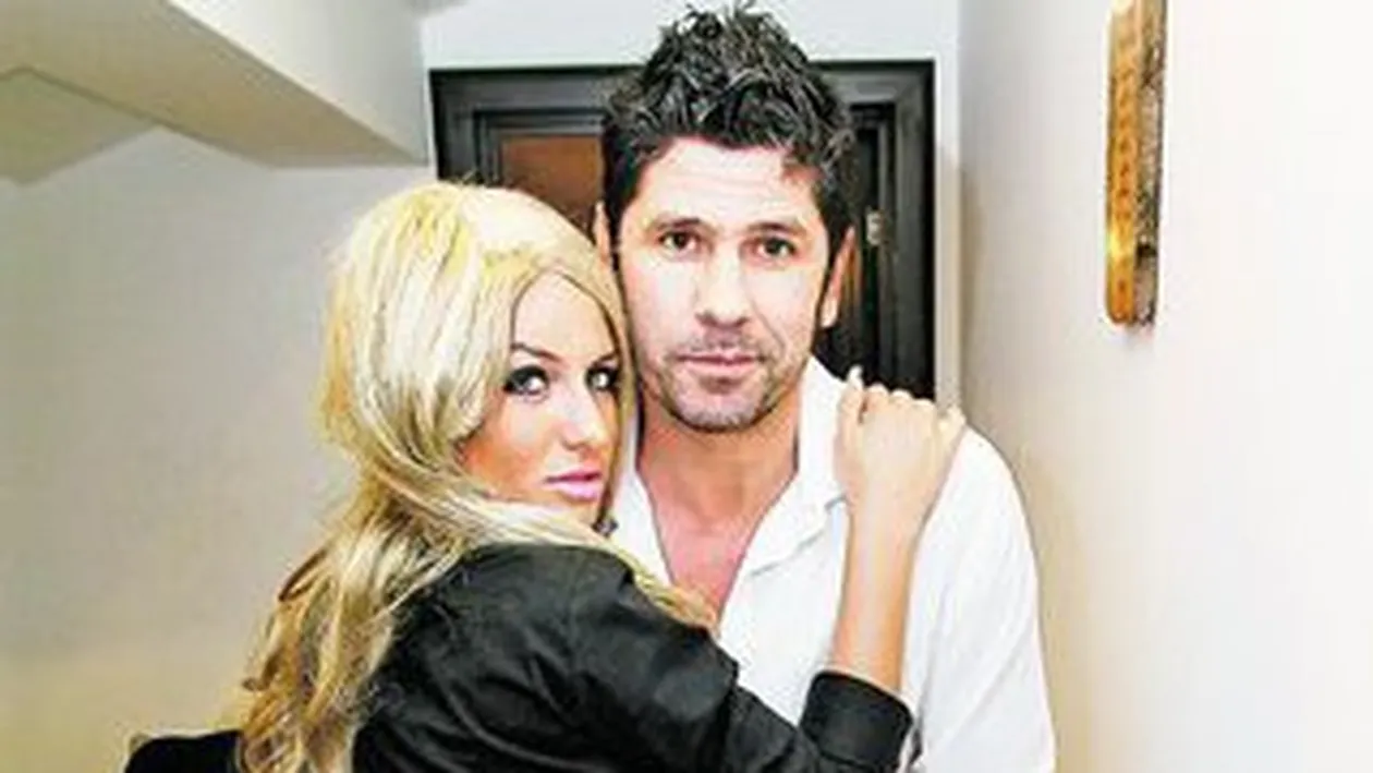 Intalnire de familie in club! Ogica i-a prezentat-o fiicei pe mama vitrega de 20 de ani